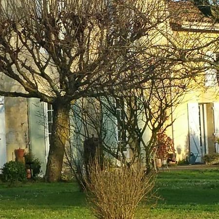 Gite Entre Bordeaux Et Saint-Emilion Genissac Luaran gambar